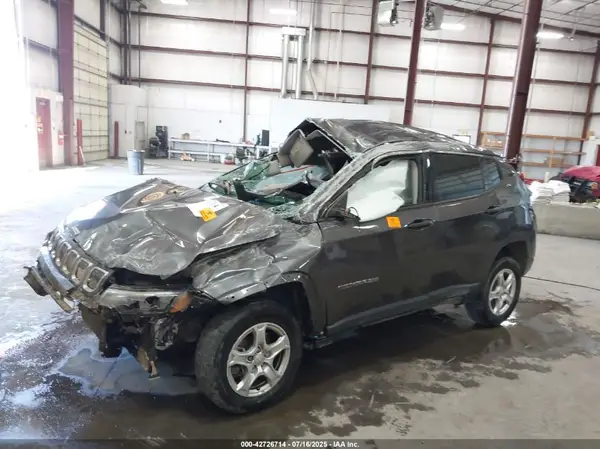 3C4NJDAB6NT205648 2022 JEEP COMPASS - Image 2