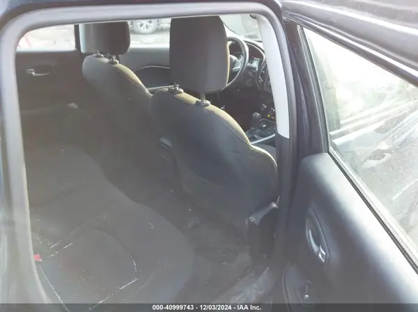 3C4NJDAB7HT627724 2017 JEEP COMPASS - Image 8
