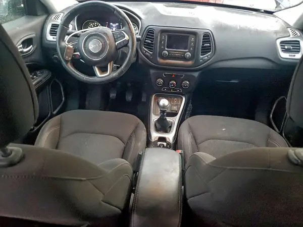 3C4NJDAB7HT640067 2017 JEEP COMPASS - Image 8