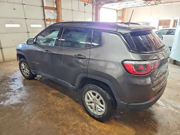 3C4NJDAB7HT642630 2017 JEEP COMPASS - Image 2