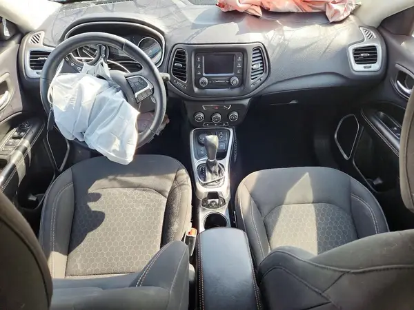 3C4NJDAB7HT642630 2017 JEEP COMPASS - Image 8