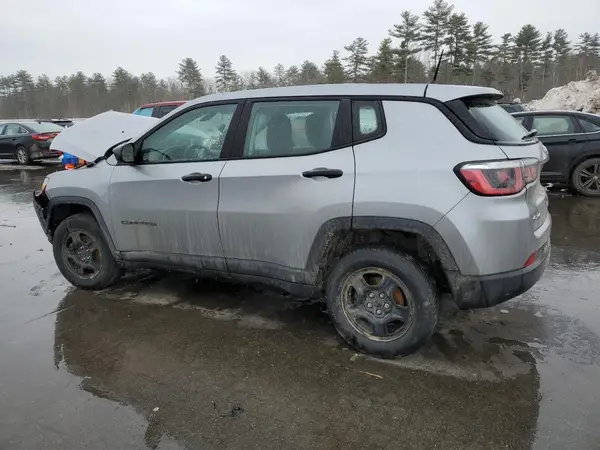 3C4NJDAB7JT100546 2018 JEEP COMPASS - Image 2