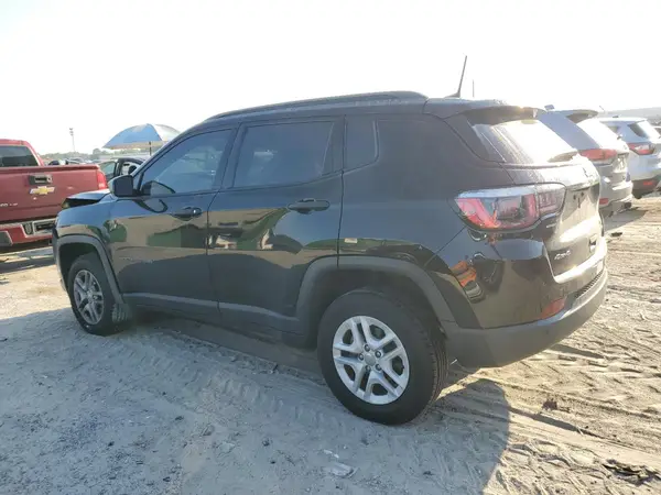 3C4NJDAB7JT131991 2018 JEEP COMPASS - Image 2