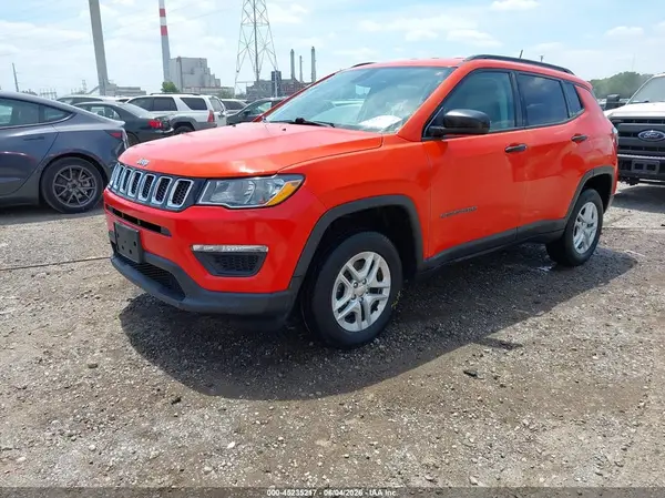 3C4NJDAB7JT392246 2018 JEEP COMPASS - Image 2