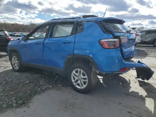 3C4NJDAB7JT399651 2018 JEEP COMPASS - Image 2