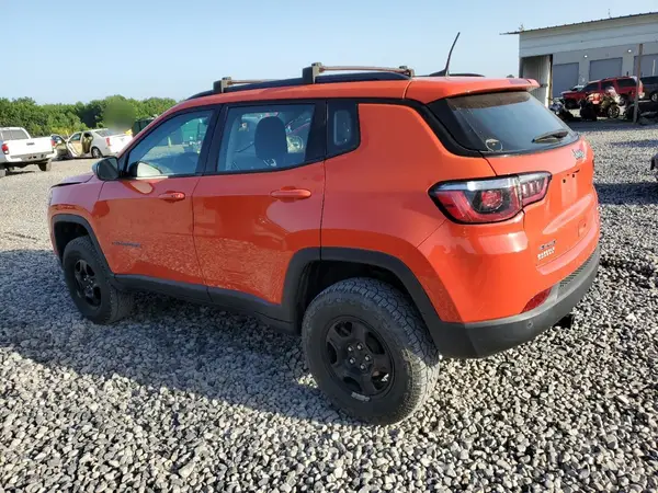 3C4NJDAB7JT441347 2018 JEEP COMPASS - Image 2