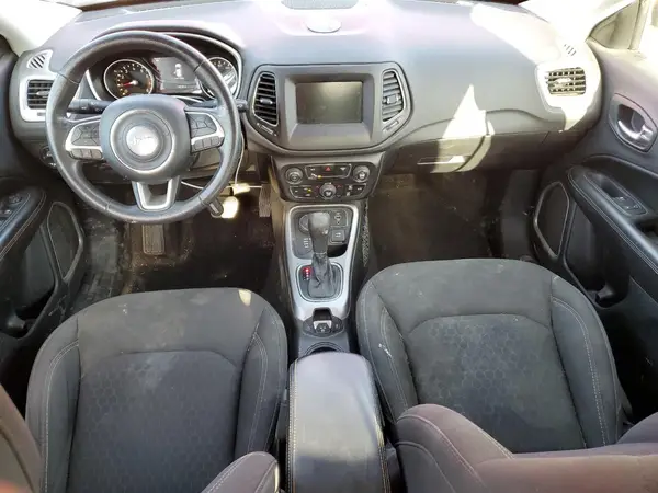 3C4NJDAB7JT441347 2018 JEEP COMPASS - Image 8