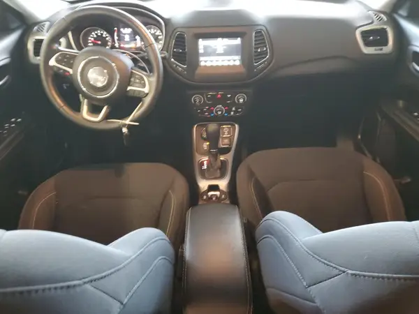 3C4NJDAB7KT638973 2019 JEEP COMPASS - Image 8