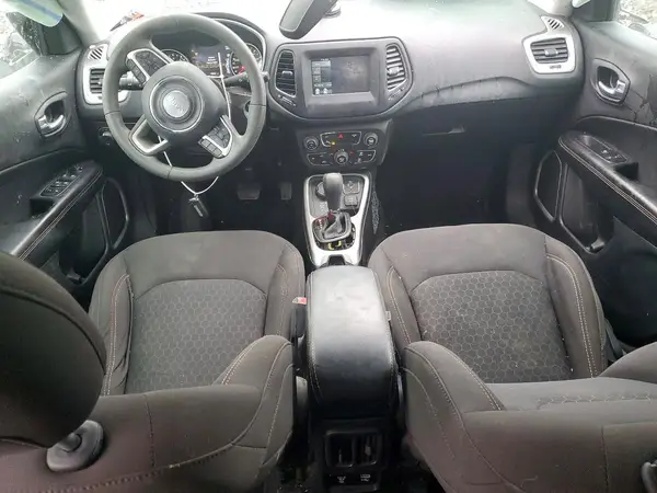 3C4NJDAB7KT639959 2019 JEEP COMPASS - Image 8