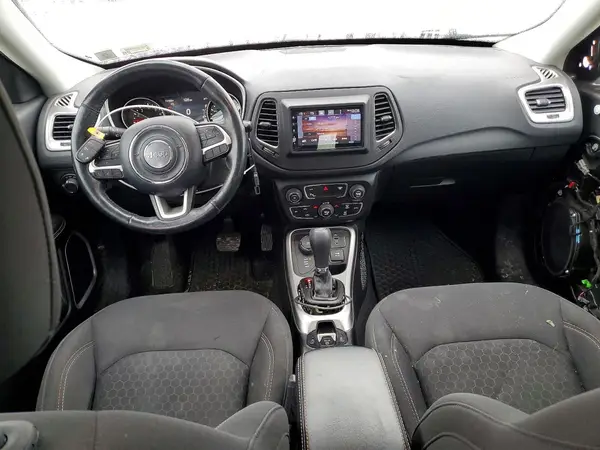 3C4NJDAB7KT640125 2019 JEEP COMPASS - Image 8