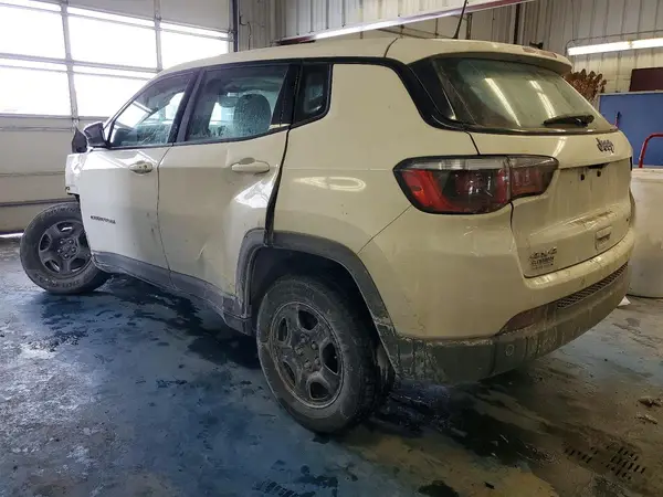 3C4NJDAB7KT782569 2019 JEEP COMPASS - Image 2