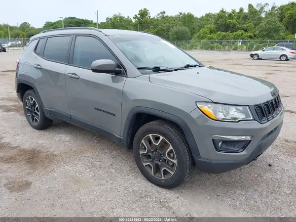 3C4NJDAB7KT846383 2019 JEEP COMPASS - Image 1