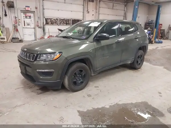 3C4NJDAB7LT132688 2020 JEEP COMPASS - Image 2