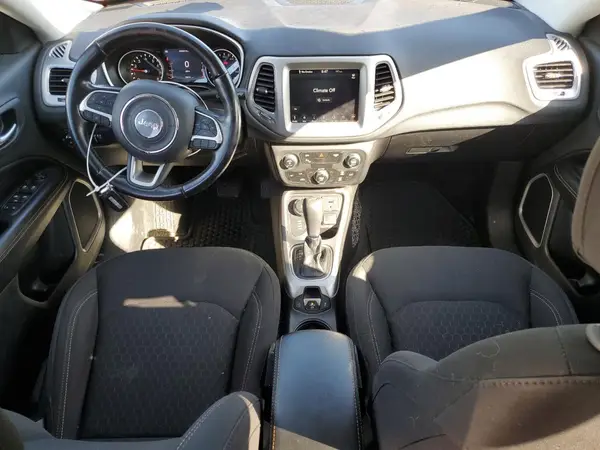 3C4NJDAB7LT167585 2020 JEEP COMPASS - Image 8
