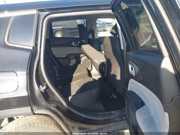 3C4NJDAB7NT221082 2022 JEEP COMPASS - Image 8