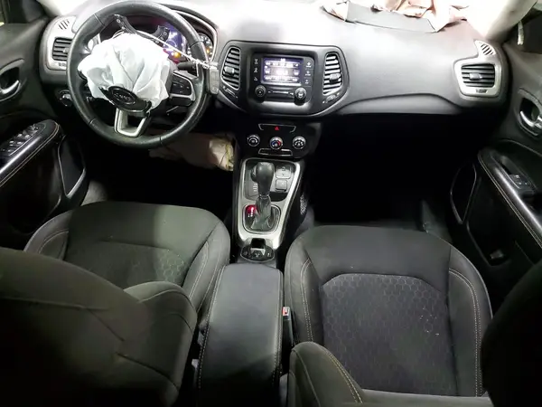 3C4NJDAB8HT642281 2017 JEEP COMPASS - Image 8
