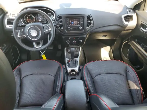 3C4NJDAB8HT656133 2017 JEEP COMPASS - Image 8