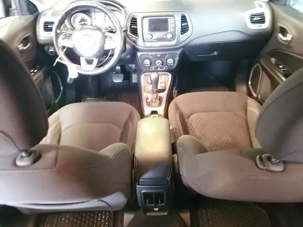 3C4NJDAB8HT681369 2017 JEEP COMPASS - Image 8