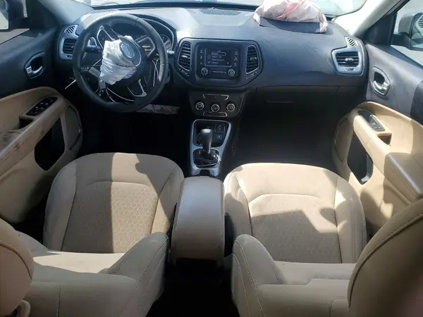 3C4NJDAB8JT163140 2018 JEEP COMPASS - Image 8
