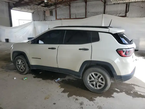 3C4NJDAB8JT239519 2018 JEEP COMPASS - Image 2