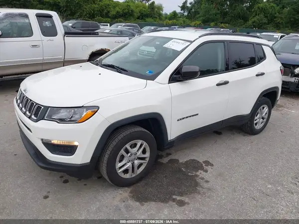 3C4NJDAB8JT281656 2018 JEEP COMPASS - Image 2