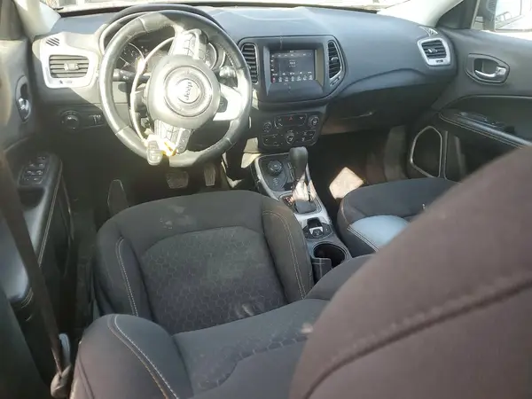 3C4NJDAB8JT284234 2018 JEEP COMPASS - Image 8