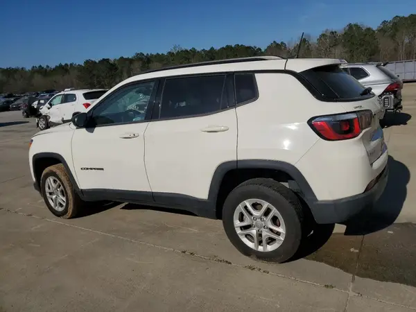3C4NJDAB8JT306166 2018 JEEP COMPASS - Image 2