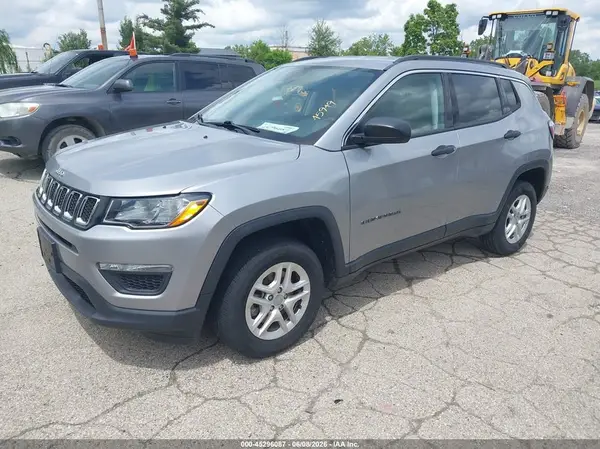 3C4NJDAB8KT619588 2019 JEEP COMPASS - Image 2