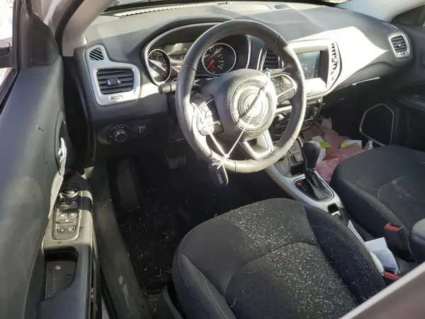 3C4NJDAB8KT649920 2019 JEEP COMPASS - Image 8