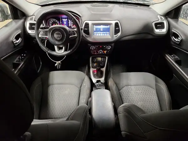 3C4NJDAB8KT674669 2019 JEEP COMPASS - Image 8
