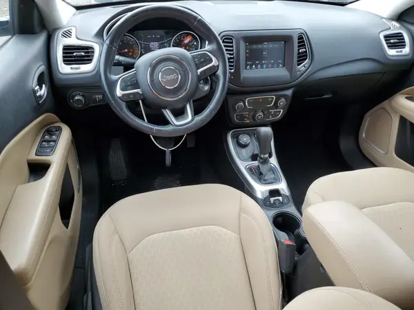 3C4NJDAB8KT689950 2019 JEEP COMPASS - Image 8