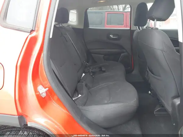 3C4NJDAB8KT811545 2019 JEEP COMPASS - Image 8