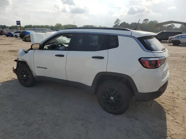 3C4NJDAB8LT105015 2020 JEEP COMPASS - Image 2