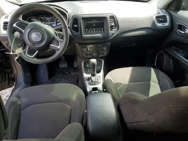 3C4NJDAB8LT119772 2020 JEEP COMPASS - Image 8