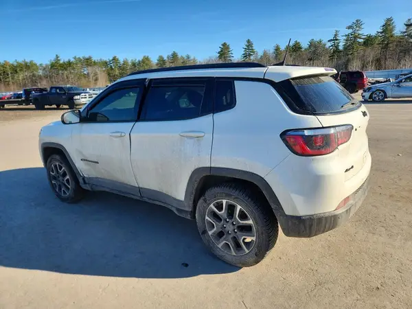 3C4NJDAB8LT174478 2020 JEEP COMPASS - Image 2