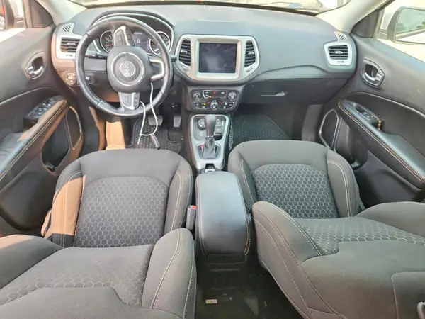 3C4NJDAB8LT174593 2020 JEEP COMPASS - Image 8