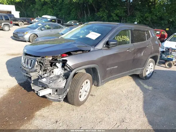 3C4NJDAB8MT525245 2021 JEEP COMPASS - Image 2