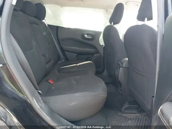 3C4NJDAB8MT548475 2021 JEEP COMPASS - Image 8
