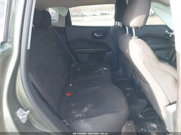 3C4NJDAB8MT591567 2021 JEEP COMPASS - Image 8