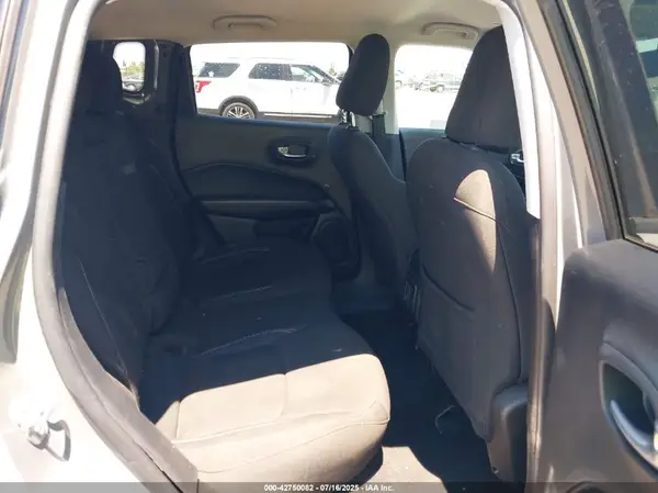 3C4NJDAB8MT595134 2021 JEEP COMPASS - Image 8