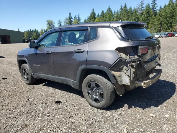 3C4NJDAB9HT641267 2017 JEEP COMPASS - Image 2
