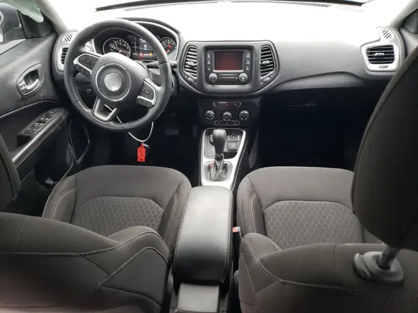3C4NJDAB9HT658022 2017 JEEP COMPASS - Image 8