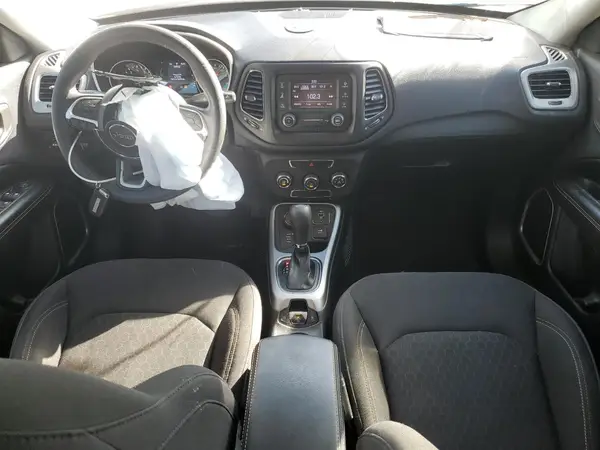 3C4NJDAB9JT127019 2018 JEEP COMPASS - Image 8