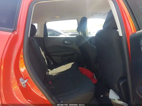 3C4NJDAB9JT143639 2018 JEEP COMPASS - Image 8