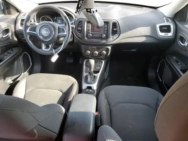 3C4NJDAB9JT151000 2018 JEEP COMPASS - Image 8