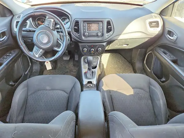 3C4NJDAB9JT169352 2018 JEEP COMPASS - Image 8