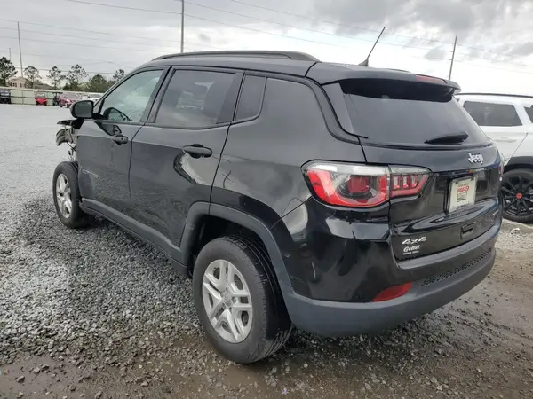 3C4NJDAB9JT191884 2018 JEEP COMPASS - Image 2