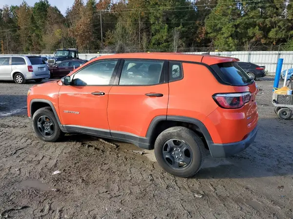 3C4NJDAB9JT192534 2018 JEEP COMPASS - Image 2