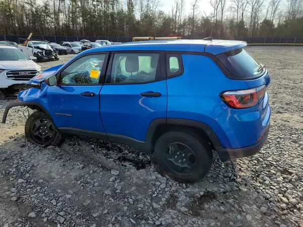 3C4NJDAB9JT213334 2018 JEEP COMPASS - Image 2