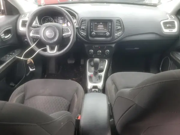3C4NJDAB9JT230294 2018 JEEP COMPASS - Image 8